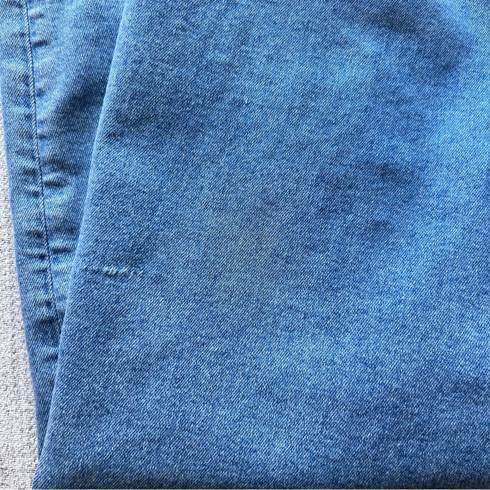 American Eagle Stretch Mom Jeans - Picture 8 of 8